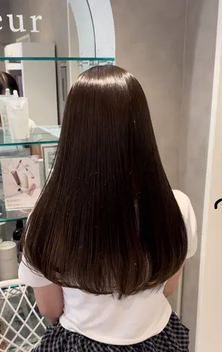 ロング 山田 来留未のヘアスタイル