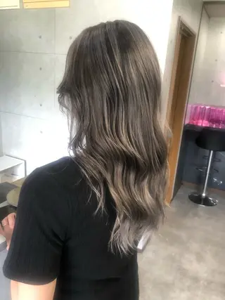 セミロング REVE美容室 REVEマツエクのヘアスタイル