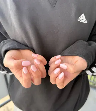 ネイル 新山 愛依菜のネイルデザイン