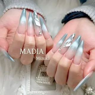 ネイル Nailsalon MADIA所属・石塚 みずきのネイルデザイン