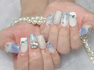 ネイル Queenie 🦋のネイルデザイン