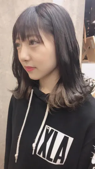 ミディアム カラー 及川 光のヘアスタイル