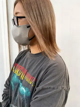 ミディアム 小林 朋花のヘアスタイル