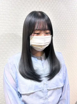 セミロング 柔らか垢抜けｶﾗｰと ｶｯﾄ🫧ASUKAのヘアスタイル