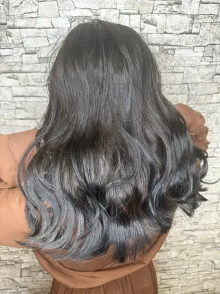 ロング カラー K-com  pool所属・明見 拓真のヘアスタイル