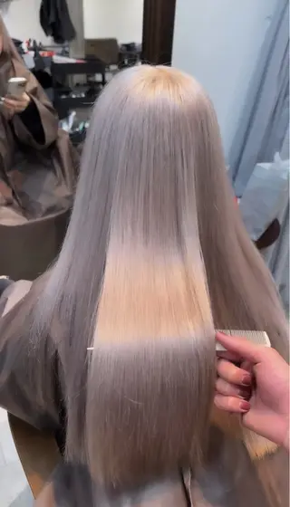 ロング カラー パーマ ヘアアレンジ ブリーチカラー🤍 颯馬🐈‍⬛のヘアスタイル