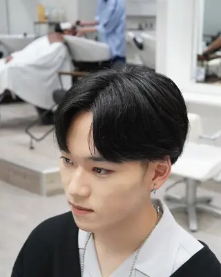 ミディアム パーマ メンズ ✨️ツイスパ波巻き特 化小杉澪生✨️のヘアスタイル