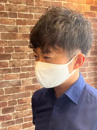 ショート カラー パーマ ヘアアレンジ メンズ マツエク・マツパ アイブロウ 久木原 ゆりのヘアスタイル