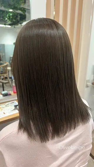 ミディアム カラー 透明感カラー レイヤー/むつきのヘアスタイル