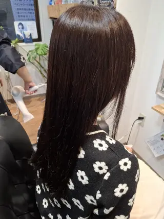 カラー 秋元 雅のヘアスタイル