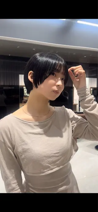 ショート 石塚 瑛里菜のヘアスタイル