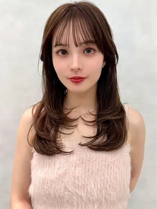 セミロング カラー 韓国レイヤー🇰🇷 Hiiro💜のヘアスタイル