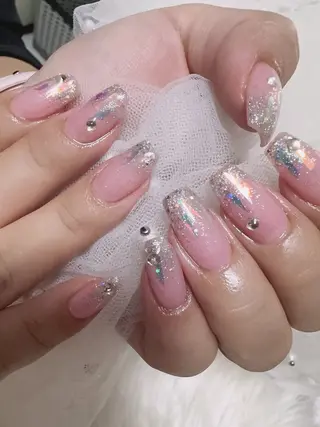 ネイル &ME ネイルサロンのネイルデザイン
