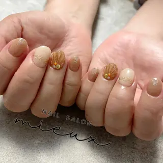 ネイル nailsalon mieuxのネイルデザイン