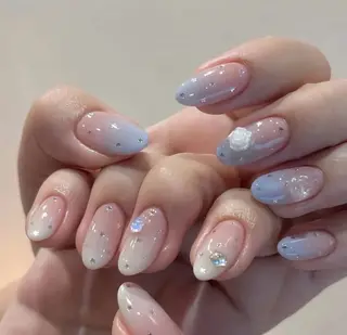 ネイル T.Lee Nail Lilyのネイルデザイン