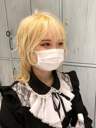 ミディアム カラー 中川 茜里のヘアスタイル