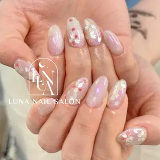 ネイル LUNA Nail salon💕のネイルデザイン
