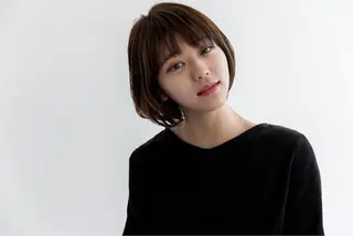 ショート カラー ツジガキ ユウスケのヘアスタイル