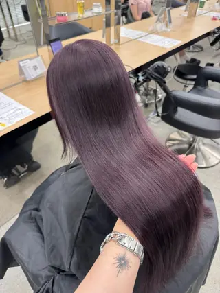 ロング カラー 暗髪🩶ラベンダー/ ブルー/ユウナ🤍のヘアスタイル