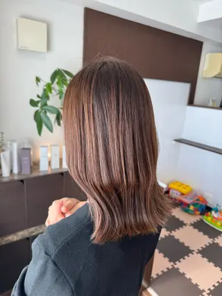 セミロング 堀内 七海のヘアスタイル
