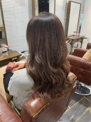 ロング 齋藤 拓麻のヘアスタイル