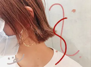 ショート カラー 岸田 梓武生のヘアスタイル