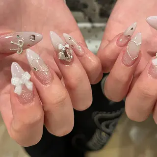 ネイル ワンホン/キラキラ ネイル💎yukaのネイルデザイン