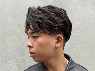 ショート パーマ メンズ 稲村侑斗ダウンパーマ メンズパーマのヘアスタイル
