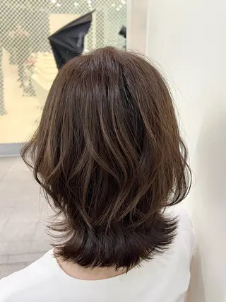 ミディアム チーフデザイナー 木部のヘアスタイル