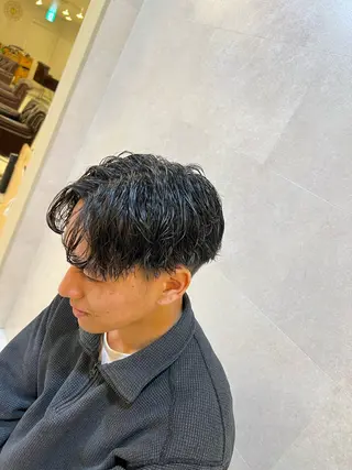 パーマ メンズ 郡山駅前メンズ特化 岩﨑大翼のヘアスタイル