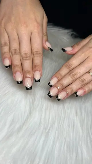 ネイル 𝐧𝐚𝐢𝐥 𝐌𝐢𝐖𝐢𝐢のネイルデザイン