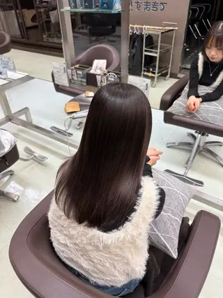 ミディアム WiLL 紗希/ ブリーチなし艶カラーのヘアスタイル