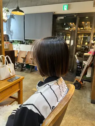 ショート カラー 松原 樹里のヘアスタイル