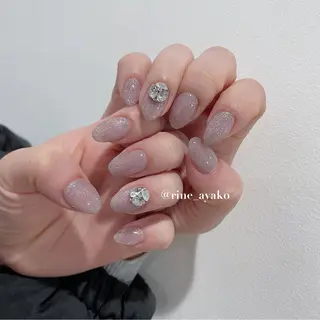 ネイル Rine 放出 (リネ)のネイルデザイン