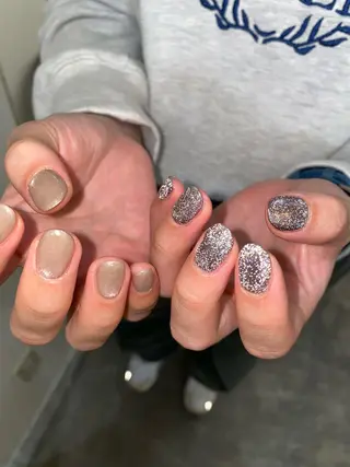 ネイル 栗林 実莉のネイルデザイン