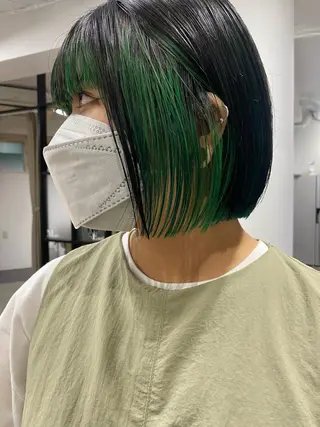 ショート カラー センターパート/ 暖色カラーayuのヘアスタイル