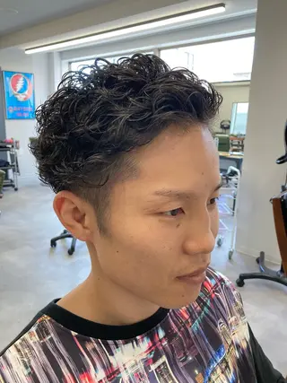 パーマ メンズ SHAFT Ieiriのヘアスタイル