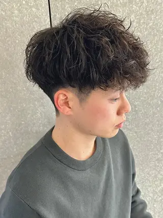 ショート パーマ メンズ 原口 颯太のヘアスタイル