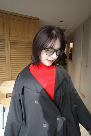ミディアム カラー yiye shioriのヘアスタイル