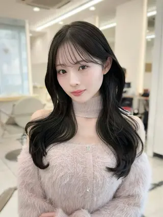 セミロング MAEUL 【マウル】栄のヘアスタイル