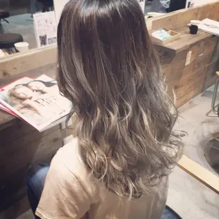 ロング カラー ハイトーン×髪質改善 KENTAのヘアスタイル