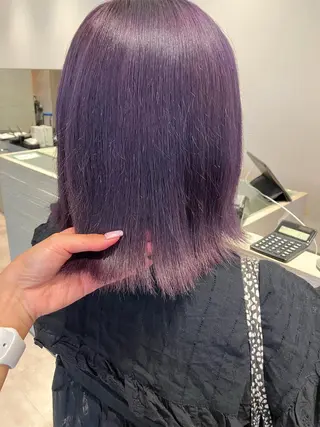 ミディアム カラー サキ🤍ハイトーン 🩰くびれ巻きヘアのヘアスタイル
