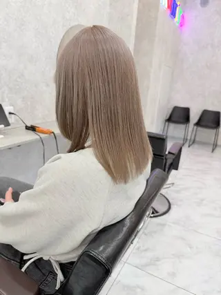 ミディアム カラー 🌺ハイトーン🌺 矢葺 なぎさ🌺🌺のヘアスタイル