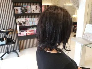 ミディアム 縮毛矯正をしている人 のためのカラーのヘアスタイル