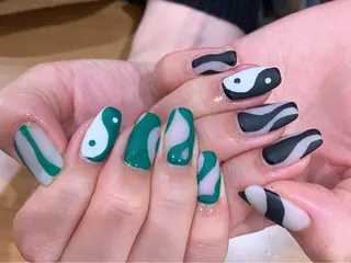 ネイル 中川 愛理のネイルデザイン