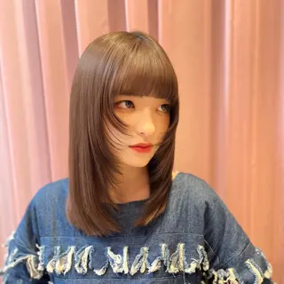 ミディアム カラー 赤羽今日子/レイヤー /盛れる顔まわりのヘアスタイル