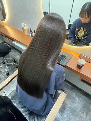 ロング 佐藤 菜穂のヘアスタイル
