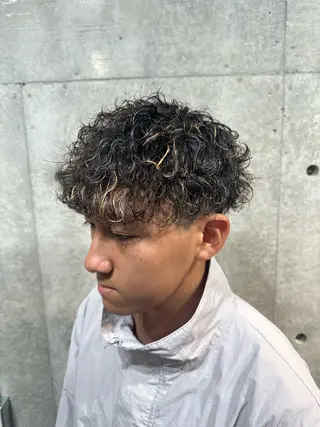 パーマ メンズ 梅田中崎町メンズ 美容師ユースケのヘアスタイル