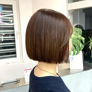 ミディアム カラー 小森聖奈 韓国風レイヤーカットのヘアスタイル