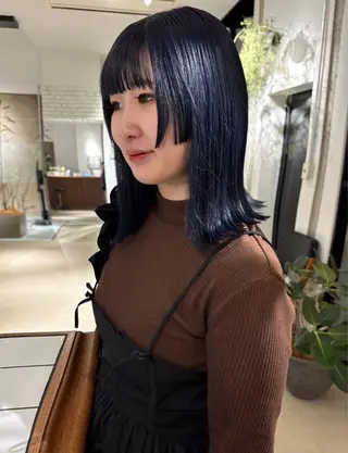 ミディアム カラー Yui⭐️ 透け感カラーのヘアスタイル